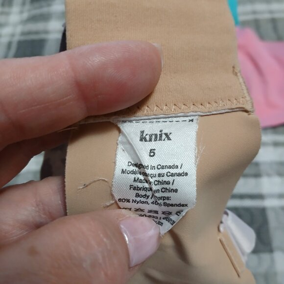 Knix bras - Picture 3 of 4